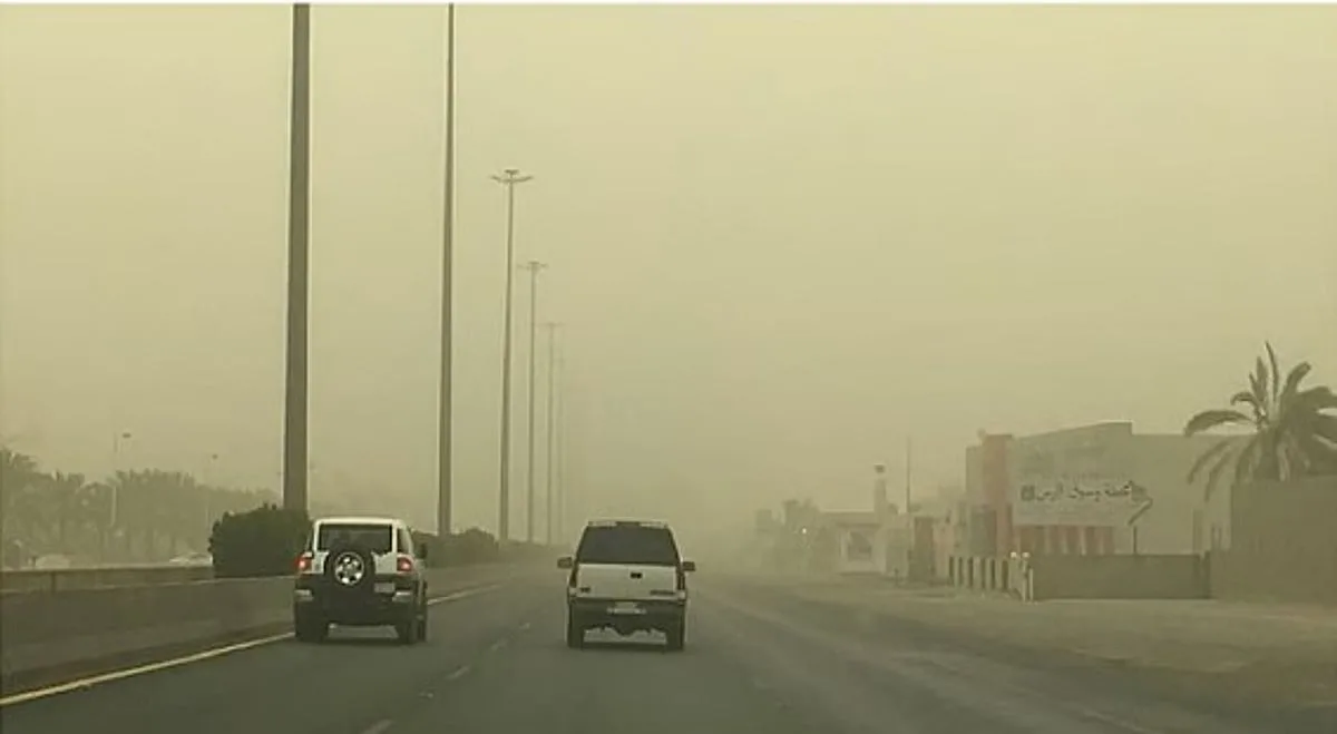 عاجل من الأرصاد.. موجات غبار وأمطار تبدأ من الجمعة وعلى سكان الرياض الحذر