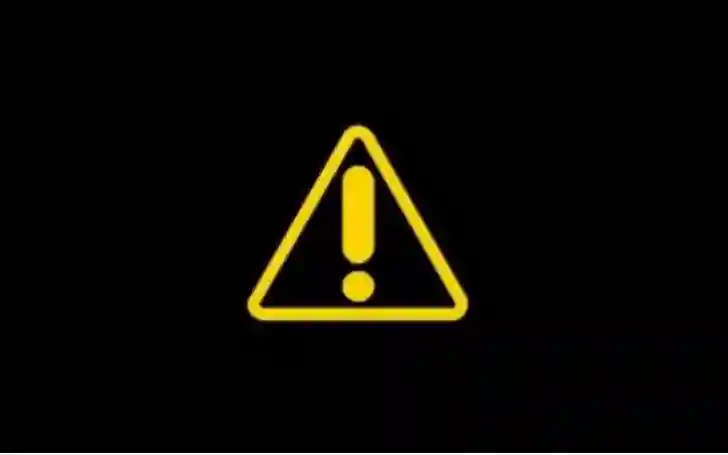 معنى العلامة الصفراء في طبلون السيارة ومعنى كل علامات الاخطاء في السيارات من بعد موديل 2020 