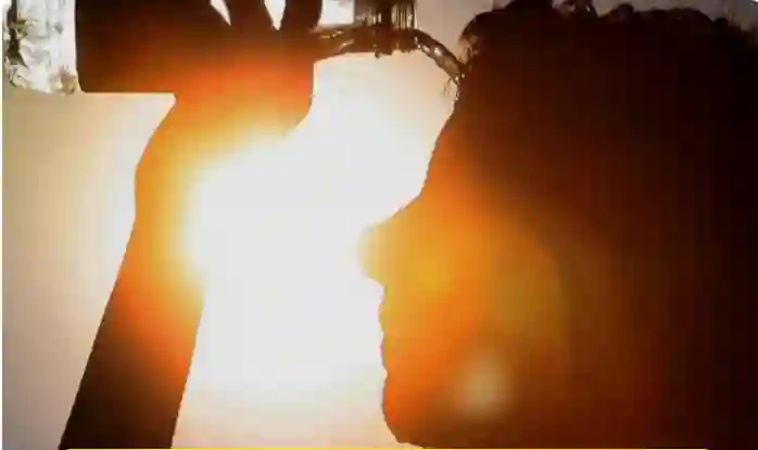 الأرصاد تعلن عن وصول موجة شديدة الحرارة تضرب الرياض وعدة مناطق تستمر حتى هذا التاريخ وتوضح كم ستكون درجة الحرارة في العاصمة 