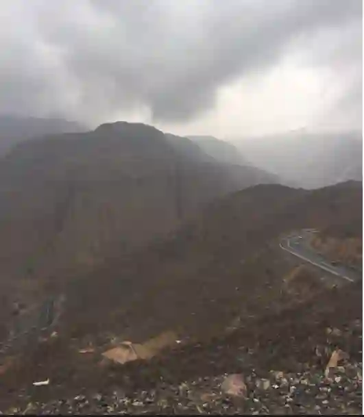 الامارات تعلن وصول موجة صقيع غير مسبوقة في تاريخ الدولة ودرجات الحرارة تصل للصفر في هذه المناطق 