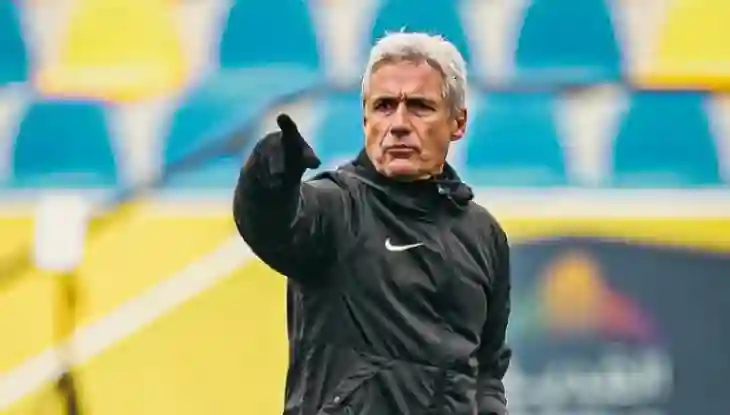 كاسترو ينقلب على إدارة النصر ويطيح برأس كبيرة