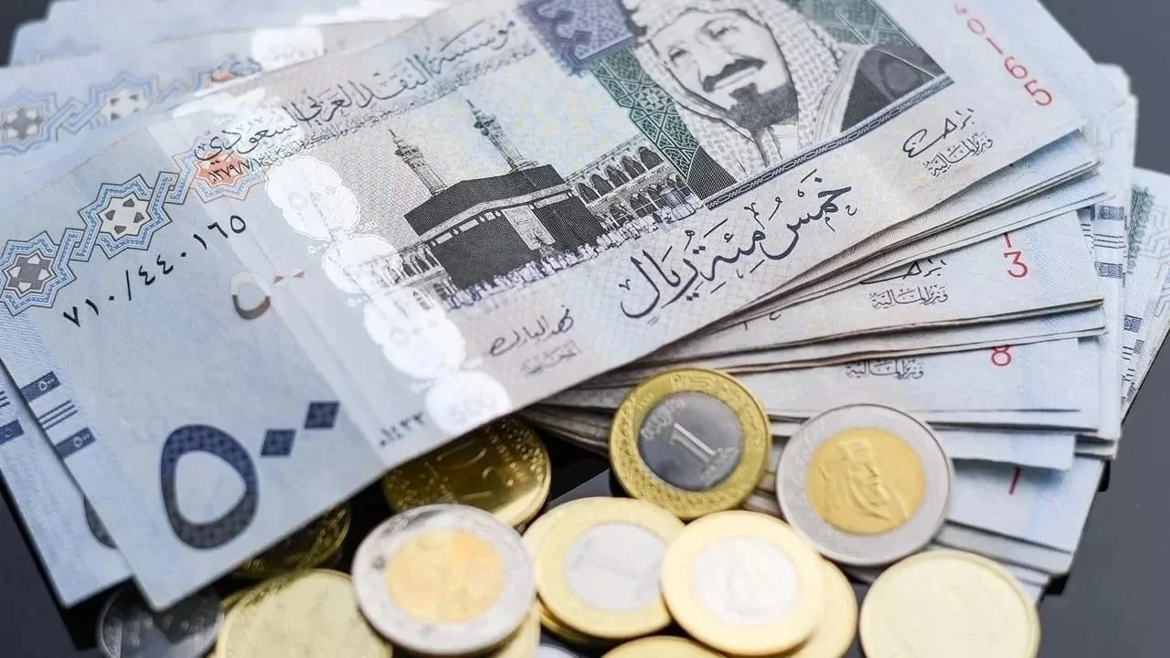 انقلاب مفاجئ في سعر الريال السعودي مقابل الجنيه المصري في البنوك وشركات الصرافة خلال الساعات الماضية 