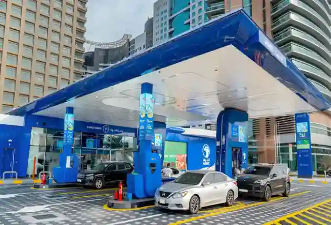 بعد تعديلها .. أسعار كل أنواع البنزين في الامارات العربية المتحدة لشهر ديسمبر بعد صدور قرارات رسمية بتعديلها 