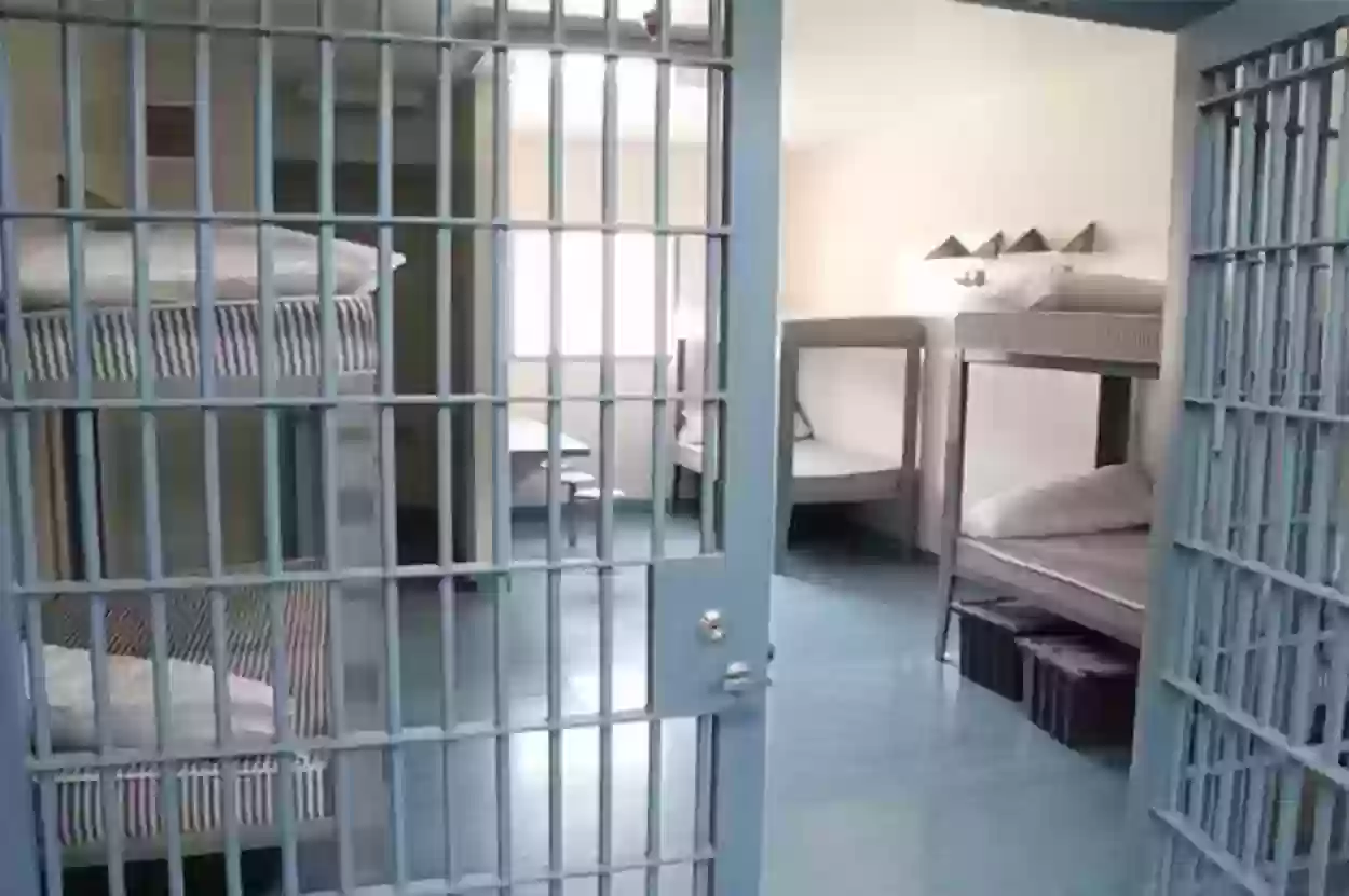 هل يسمح للسجين في السعودية استخدام الجوال داخل السجن؟ تعديل جديد على نظام السجون في المملك