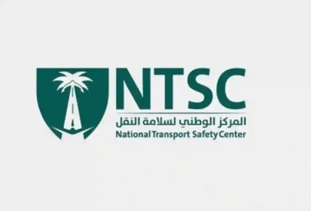 سلامة النقل في السعودية تصدر توضيح هام حول نوافذ الطائرات في السعودية