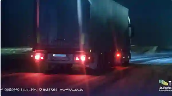 عقوبات جديدة على هذه الأنواع من الشاحنات وسائقيها في السعودية تصل للترحيل والمصادرة 