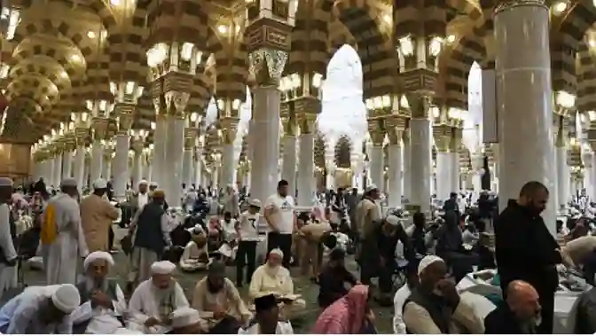 5 أشياء يجب عليك أن تفعلها عند زيارة المسجد النبوي في رمضان تكسبك خبرات جديدة وتجربة روحانية كاملة 