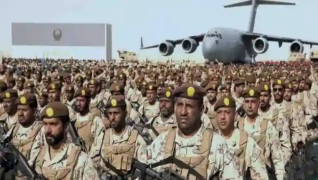 الجيش الاماراتي يعلن فتح باب التجنيد لغير الاماراتيين والكشف عن المميزات والمرتبات التي سيحصل عليها المجندون في الجيش الاماراتي 