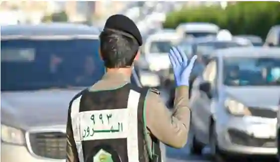 المرور: مخالفات جديدة عقوبتها حجز السيارة وسحب الرخصة من السائق ومنعه من القيادة في السعودية للأبد