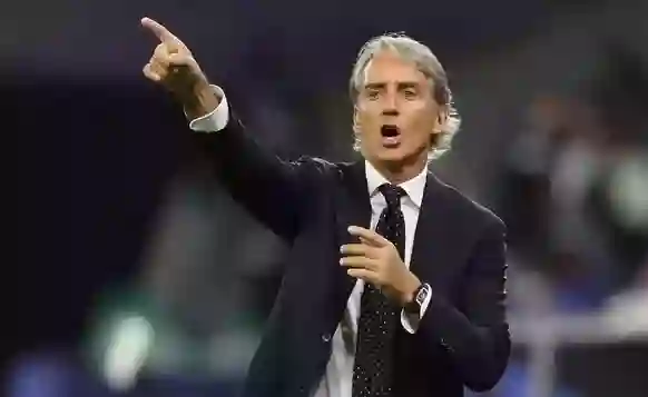 مانشيني يفتح النار على دوري روشن ويطالب بهذا الاجراء العاجل قبل الكارثة 