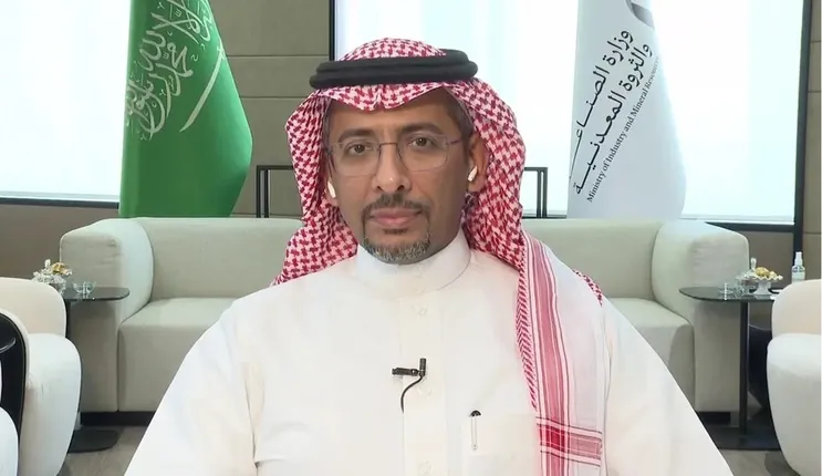 رسمياً: السعودية تودع زمن النفط وتعلن عن اكتشاف الثروة التي لا تنتهي ولا يستغني عنها العال