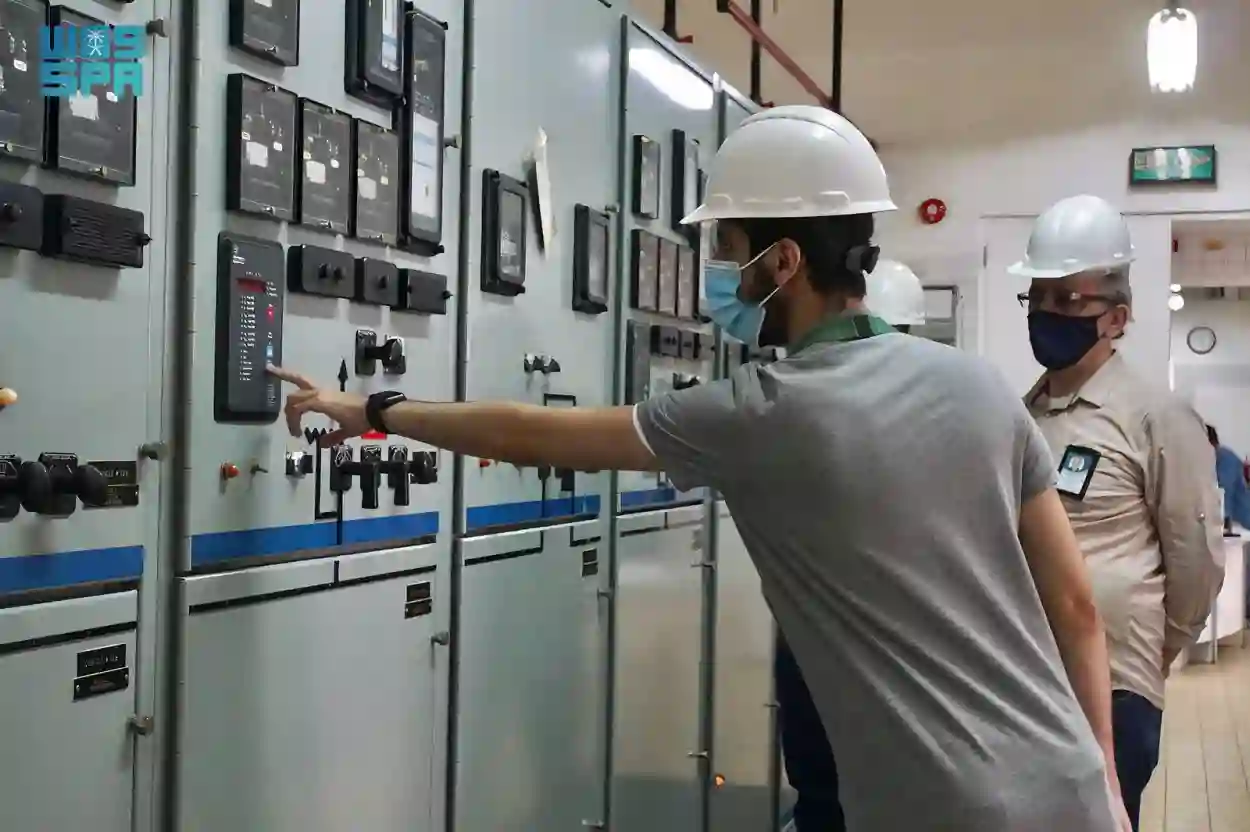 مع بداية الصيف في مكة والمدينة اجراءات جديدة من اليوم في المسجد الحرام والمسجد النبوي لراحة المصليين والمعتمرين والحجاج 