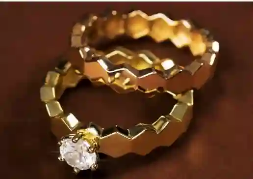 انقلاب في سعر سبيكة الذهب 10 جرام عيار 24 في السعودية اليوم 