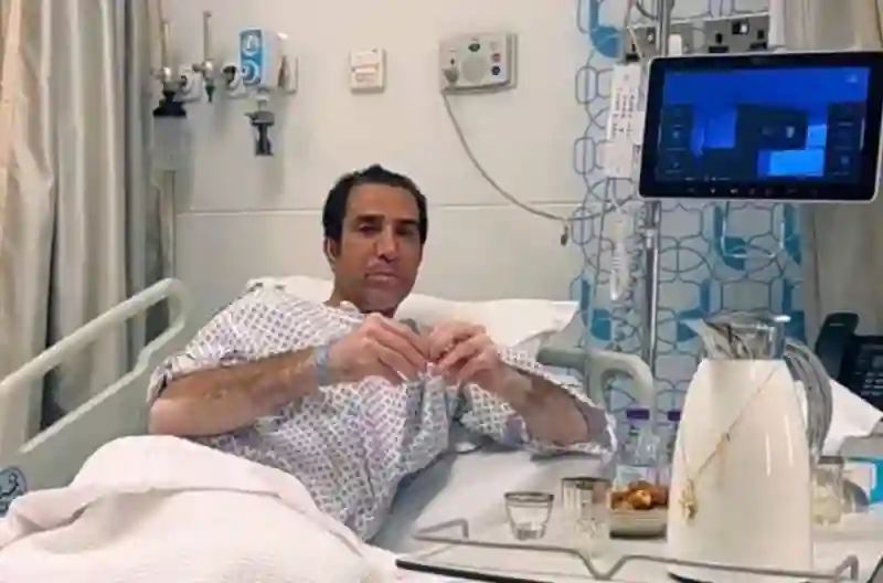 فيديو مؤلم من داخل المستشفى لفايز المالكي بسبب التدخين 