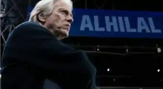 جيسوس يكشف عن قراره النهائي حول صلاح وسبب خلافه مع نيمار 