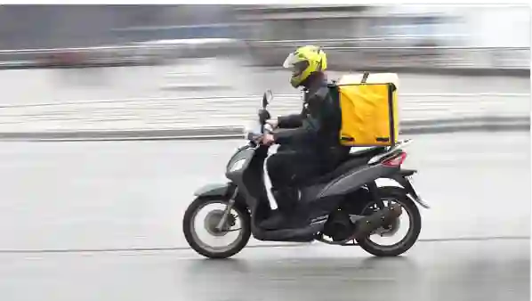 السعودية: حجم توصيل الطلبات يسجل رقم تاريخي ومفاجأة في ترتيب مكة في أعلى نسبة توصيل طلبات في المملكة 