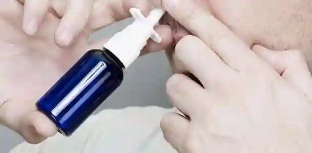 بخاخ الانف وبخاخ الربو هل يفطر؟ الفتوي الكاملة 