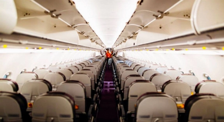 عبر عكاظ‫..‬ الطيران المدني في السعودية تنشر القواعد الجديدة للخدمات التي ستقدم على درجات الطيران الاقتصادي في المملكة على جميع شركات ا