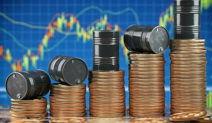 النفط السعودي يحقق قفزة تاريخية ويصل لهذا السعر والخير جاي 