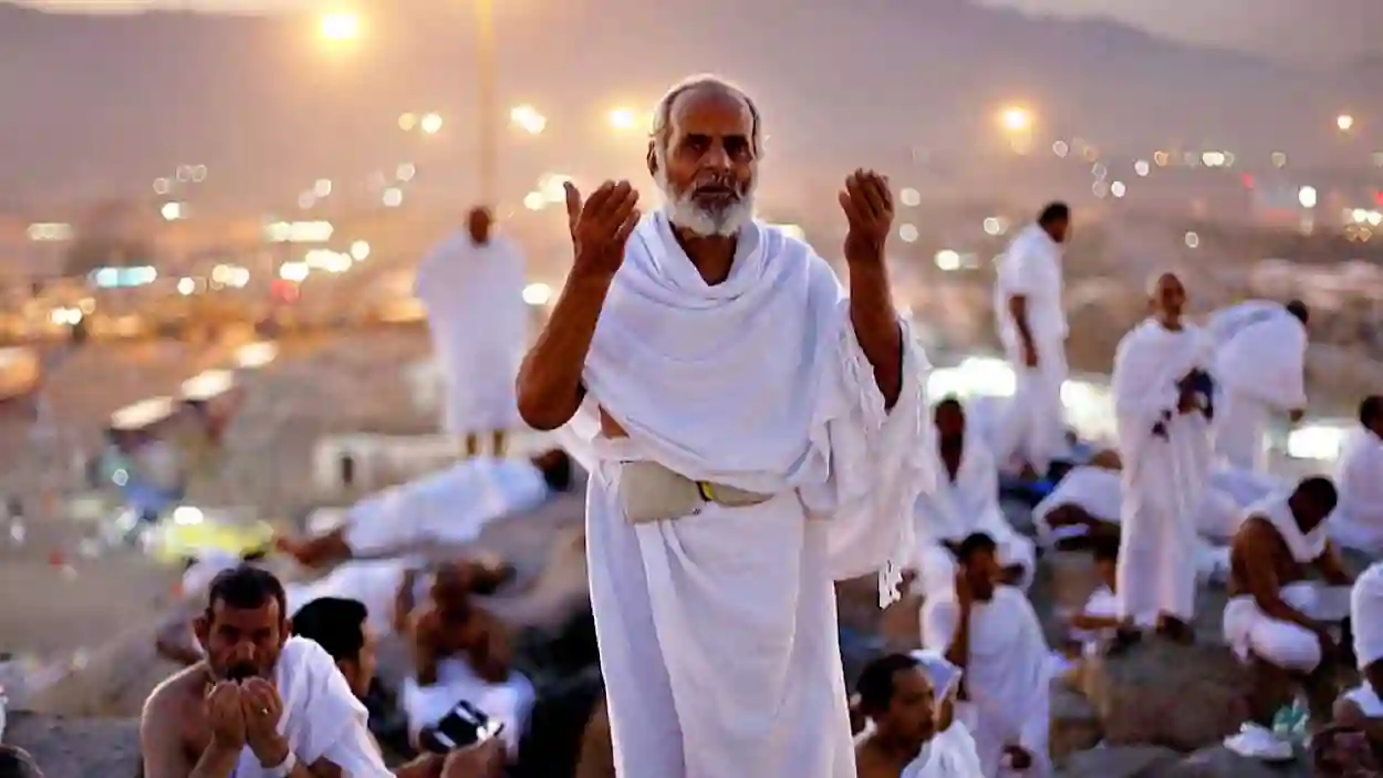 وزارة الحج تصدر مجموعة قرارات جديدة تغير كل اجراءات اداء مناسك الحج في موسم 1446 من داخل وخارج السعودية 