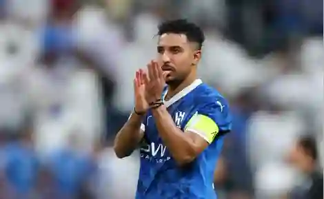 سالم الدوسري يكشف المستور ويحدد الشخص الذي يقف وراء عدم تجديد عقده مع الهلال حتى الآن 