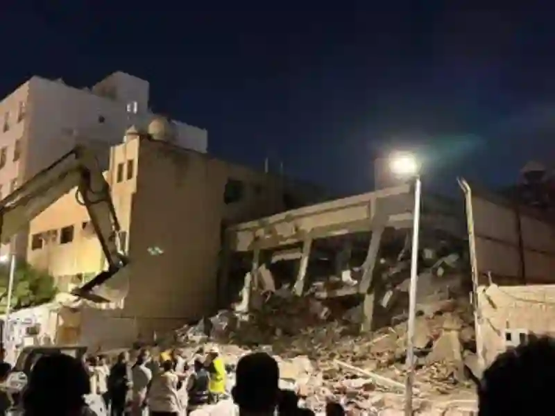 عاجل: وفيات وضحايا في برج الفيصلية 