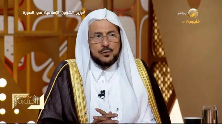 فيديو يكشف السبب الحقيقي لاغلاق مصليات النساء في مساجد السعودية وهل ستفتح في رمضان؟ 