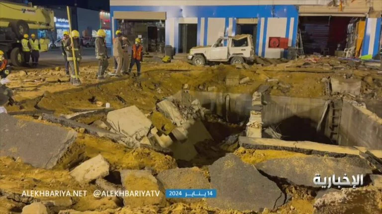 فيديو يكشف كيف أصبح موقع المحطة التي انفجرت في تبوك بعد اخماد الحديق الهائل 