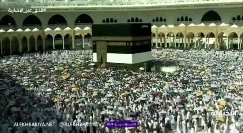 مقاطع جديدة من صحن المطاف وهو ممتلئ عن أخره بحجاج بيت الله الحرام في طواف الافاضة رغم الحر الشديد 
