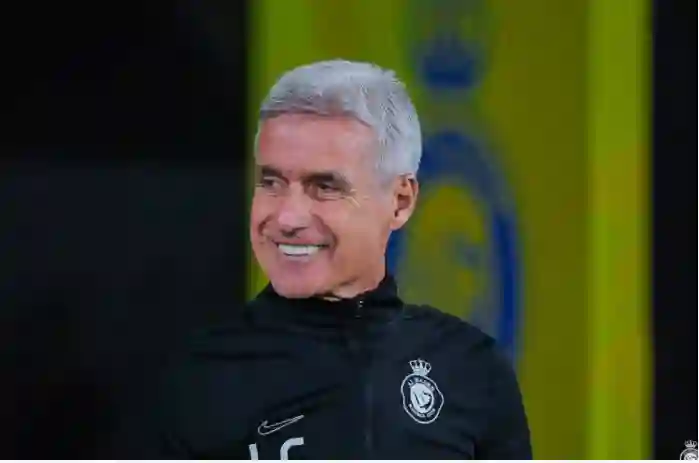 رسمياً: كواليس اللحظات الأخيرة قبل إقالة كاسترو 