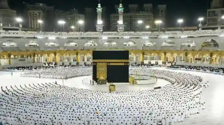 عاجل: تحديد عدد المعتكفين هذا العام في المسجد الحرام وطريقة التقديم وشروط قبول المعتكفين ف