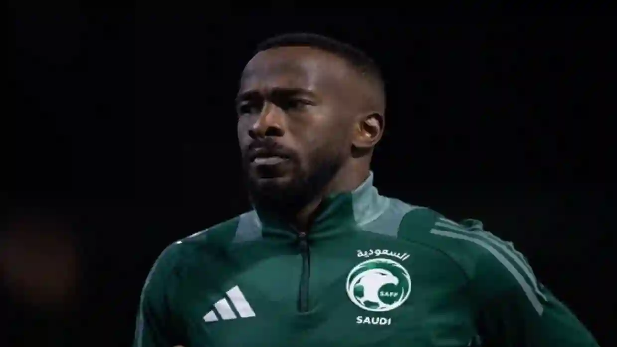 بعد سقوطه من شرفة منزله.. تطورات الحالة الصحية للاعب فهد المولد والأندية السعودية تطالب بالدعاء له