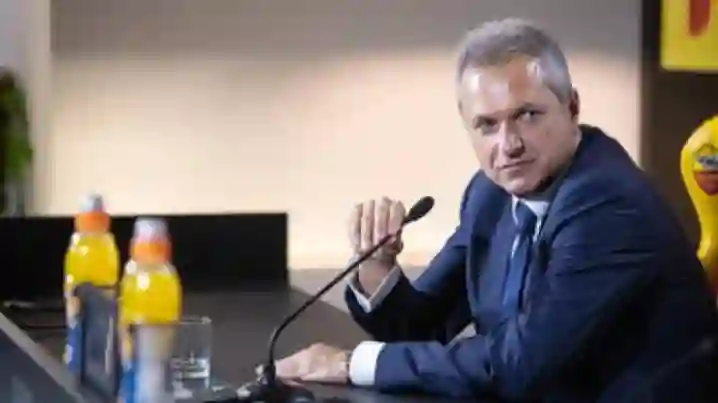 مسؤول كبير في النصر يفجر مفاجأة حول دور كرستيانو رونالدو في إقالة كاسترو والتعاقد مع مدرب النصر الجديد 