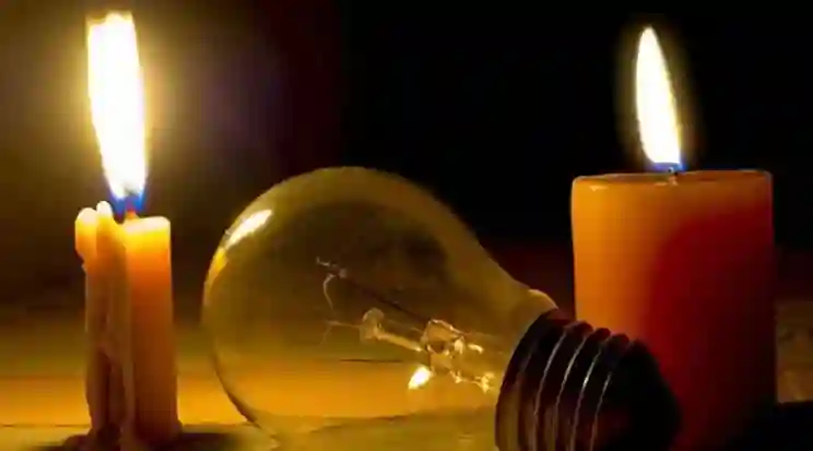 القويعية عاشت ساعات صعبة بلا كهرباء وسكانها ما زالو ينتظرون وعود الهيئة بالتحقيق والتعويض 