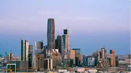 القصة الكاملة لحادث الرياض المرعب على طريق مكة وعدد السيارات والوفيات التي سقطت في الحادث والسبب الحقيقي للحادث المروع 