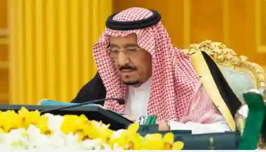 هذه هي فئات الموظفين والمتقاعدين الذين ستشملهم المكرمة الملكية بمناسبة شهر رمضان 1446 