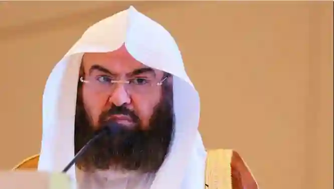 فتح باب التطوع في المسجد الحرام والمسجد النبوي خلال شهر رمضان والكشف عن الجنسيات التي يحق لها التقديم والمكافئات التي يحصل عليها المتطو