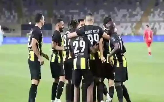 رسمياً: الاتحاد يودع حارسه الرسمي في قرار مفاجئ 