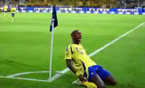 رسمياً: تاليسكا يغادر النصر بشكل نهائي وتسريبات تكشفان يقف وراء القرار 