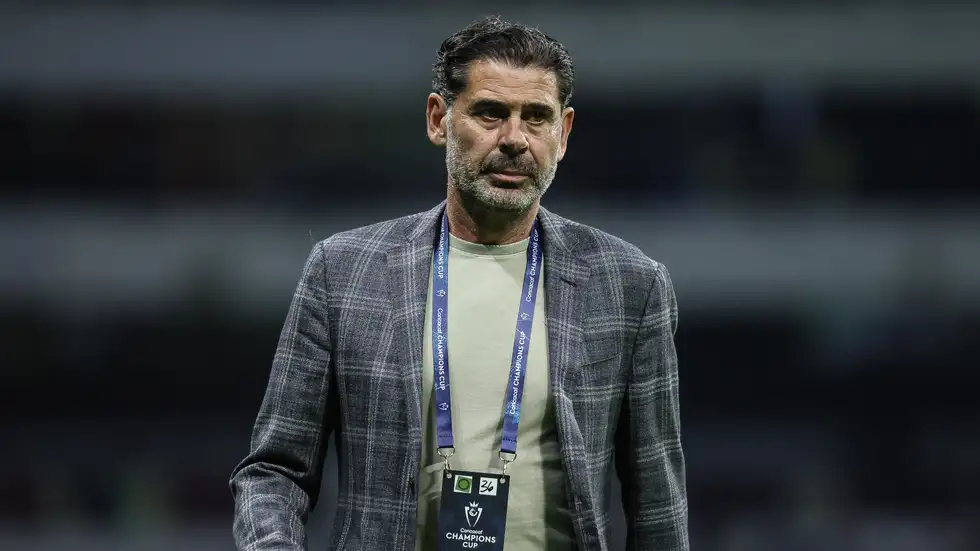 النصر يستعد للاطاحة بالرأس الأكبر بعد أيام من رحيل بيولي 