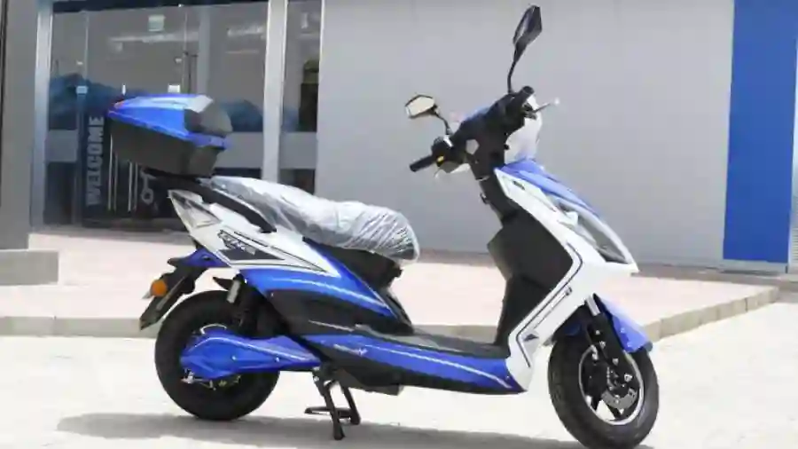 ما هي المشاعر المقدسة التي تم السماح فيها باستخدام الدراجات والاسكوتر في مكة المكرمة؟ 