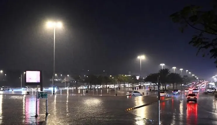 رسمياً: التعليم تعلن استمرار تعلييق الدراسة الحضورية في كل هذه المناطق بسبب الحالة المطرية