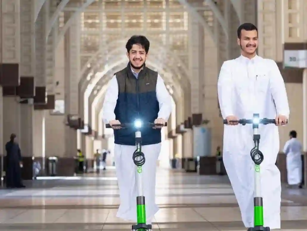 ما هي المشاعر المقدسة التي سماح فيها باستخدام الدراجات والسكوتر؟ 