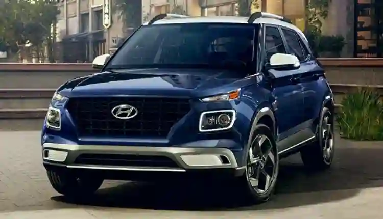 سعر ومواصفات سيارة هنداي فينيو 2024 الجديدة في السعودية