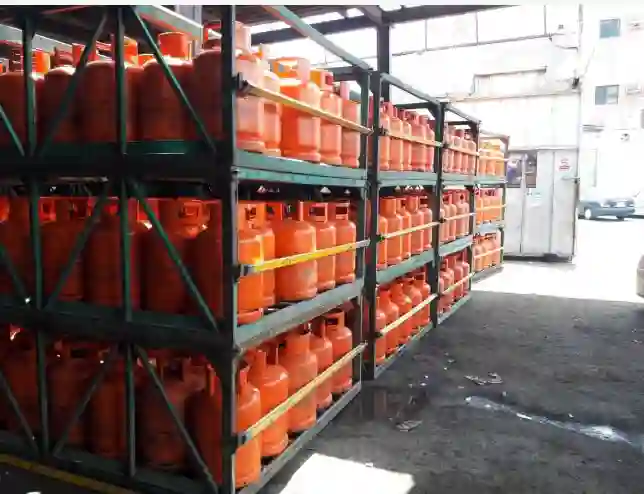 رسمياً: سعر تعبئة أنبوبة الغاز الجديد في السعودية بعد قرار رفع أسعار الغاز المحلي وهل السعر الجديد يشمل الضريبة؟ 