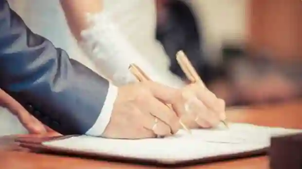 منحة زواج غير مستردة بشكل فوري في الامارات بهذا الشرط فقط 