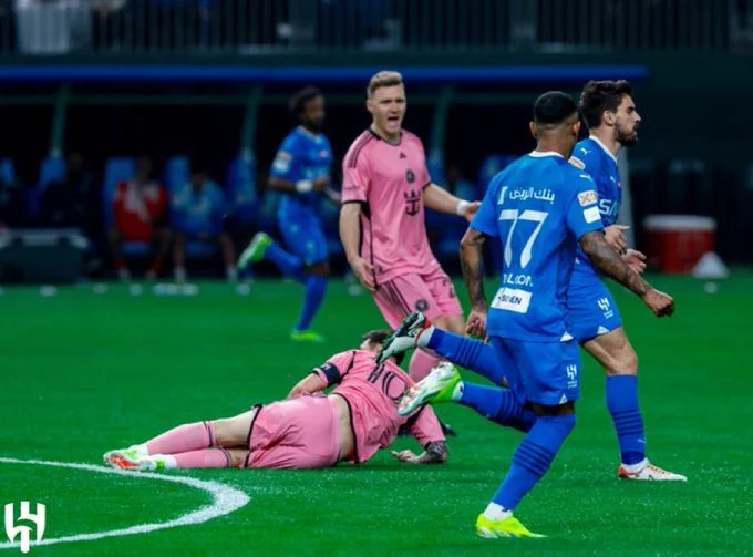 فيديو رباعية الهلال في مرمى انتر ميامي وسط صدمة وذهول ميسي من الغاء هدفه 