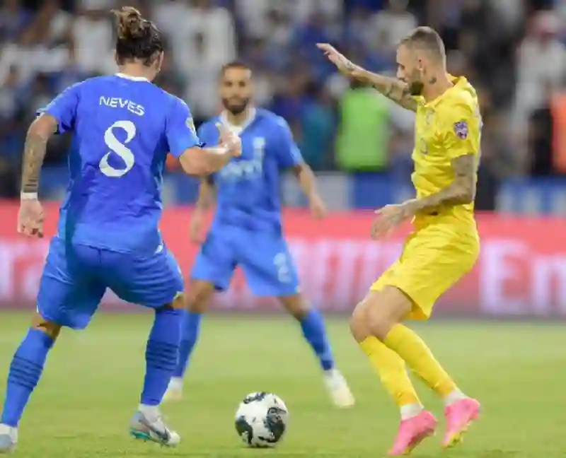 معلومات كاملة عن حكم مباراة النصر والهلال بعد الإعلان رسمياً عن هويته