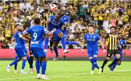 الموعد الجديد لمواجهة الهلال والاتحاد